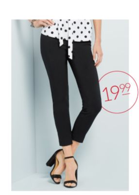 Model in black Signature Pant in Modern Stretch.